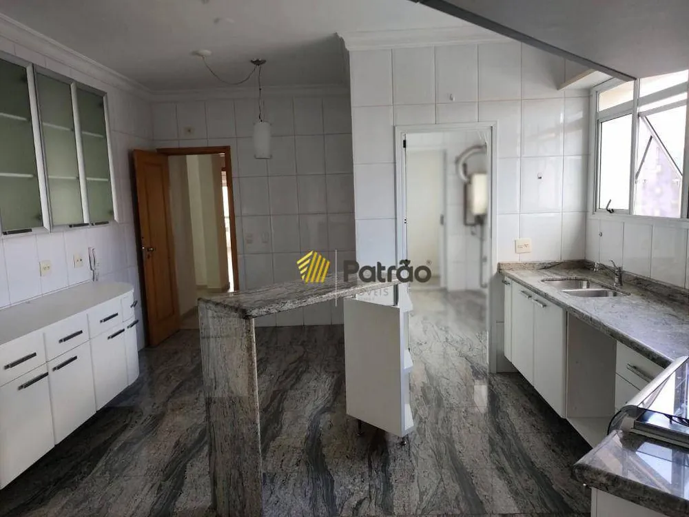 Apartamento, 4 quartos, 188 m² - Foto 2