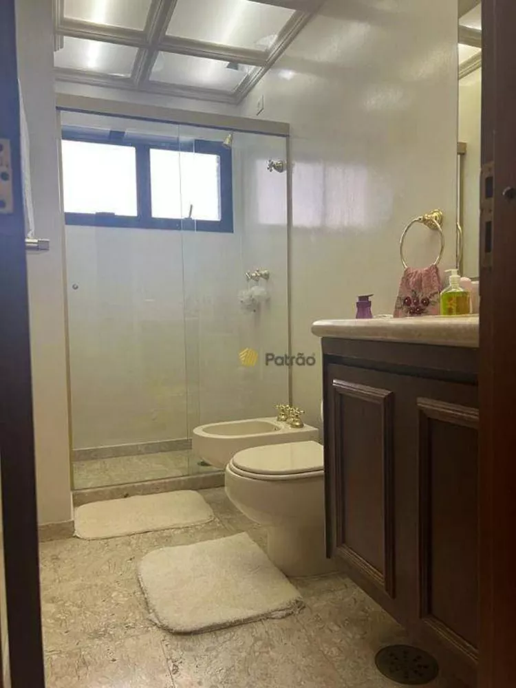 Apartamento, 3 quartos, 136 m² - Foto 2