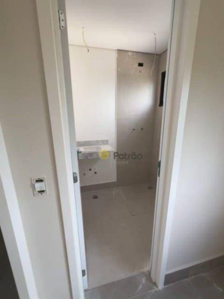 Apartamento para alugar com 2 quartos, 70m² - Foto 5
