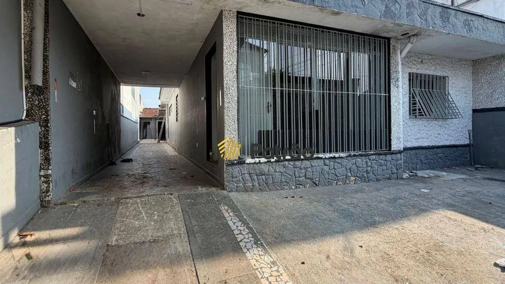 Casa, 4 quartos, 190 m² - Foto 1