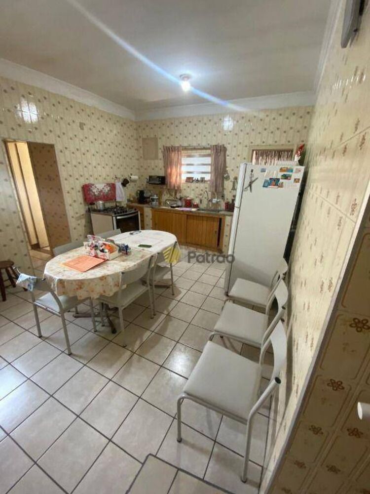 Casa, 3 quartos, 176 m² - Foto 4