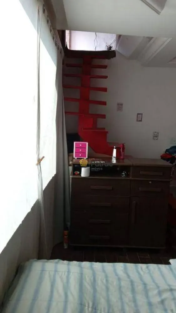 Sobrado, 3 quartos, 253 m² - Foto 1