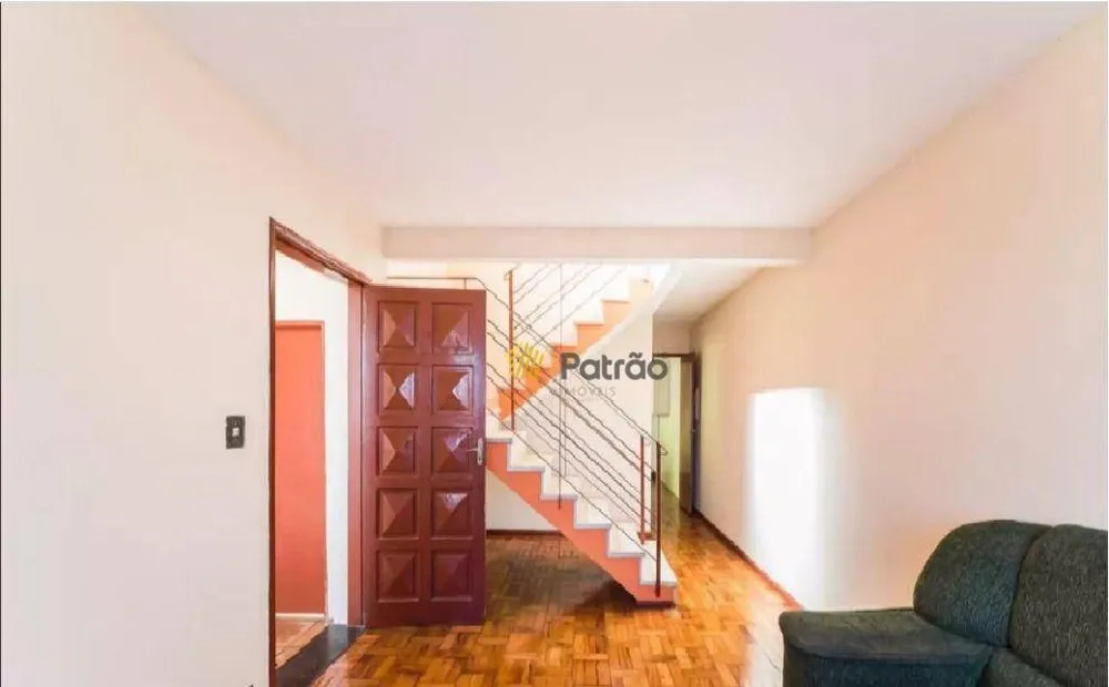 Casa, 5 quartos, 166 m² - Foto 1