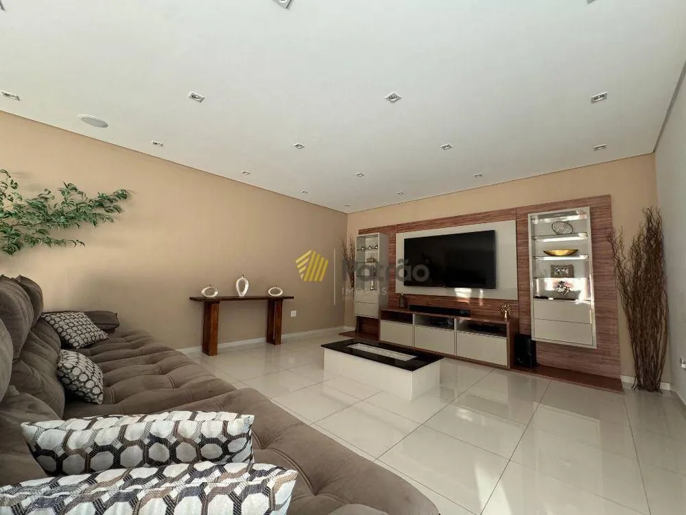 Casa, 4 quartos, 545 m² - Foto 4