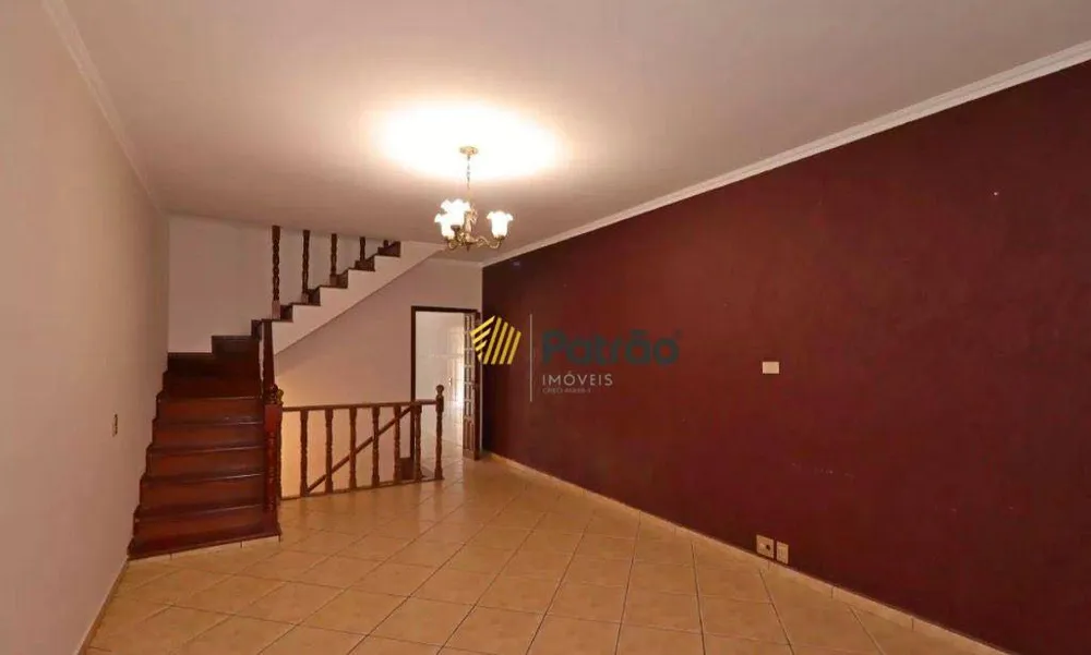 Sobrado, 3 quartos, 221 m² - Foto 1