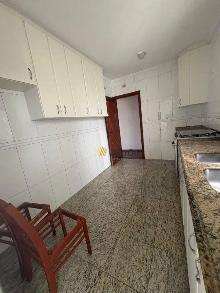 Apartamento, 3 quartos, 95 m² - Foto 2