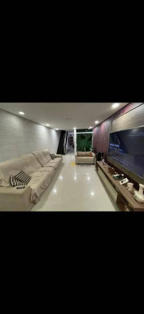 Sobrado, 3 quartos, 250 m² - Foto 1