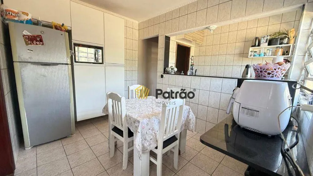 Sobrado, 5 quartos, 205 m² - Foto 2