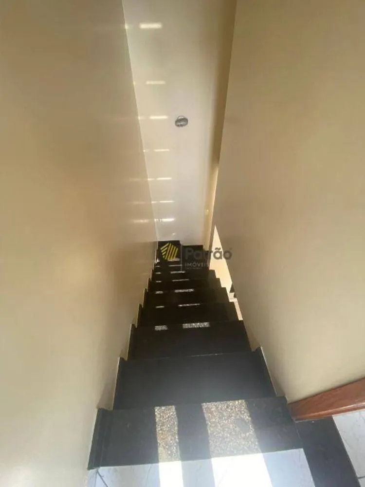 Sobrado, 3 quartos, 226 m² - Foto 6