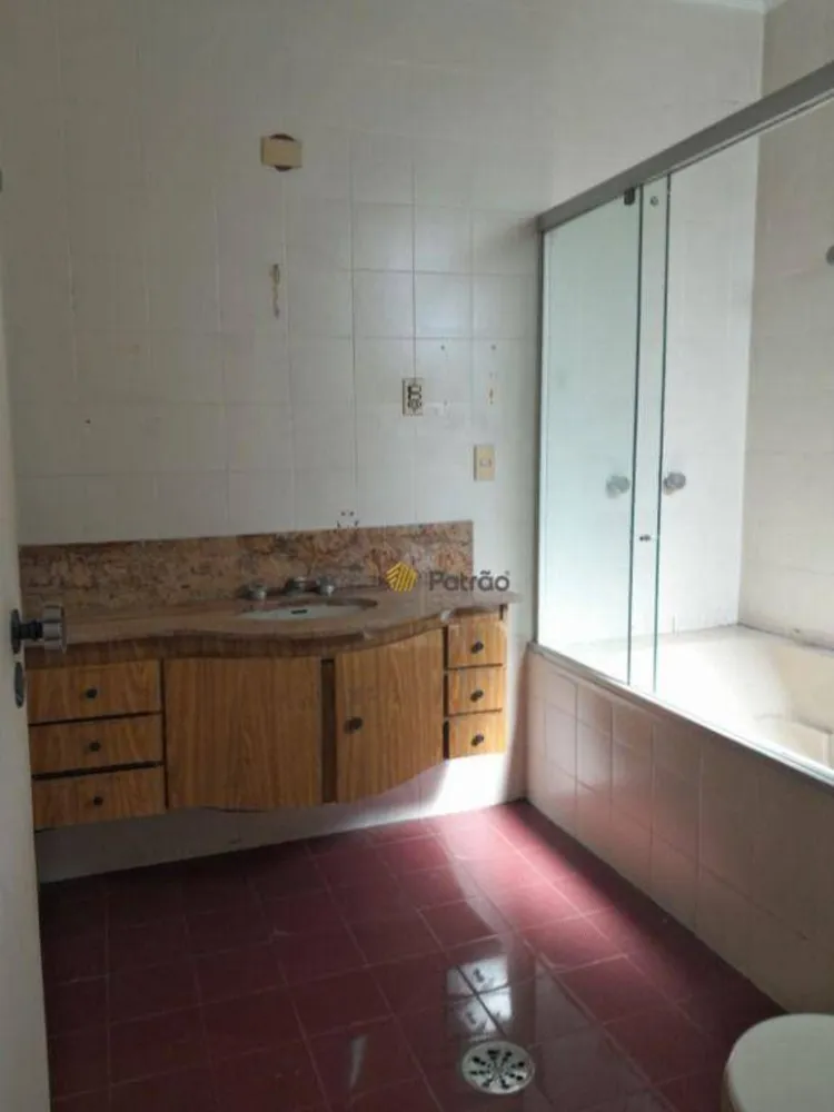 Sobrado, 4 quartos, 298 m² - Foto 3