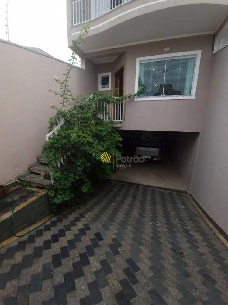 Sobrado, 3 quartos, 190 m² - Foto 1