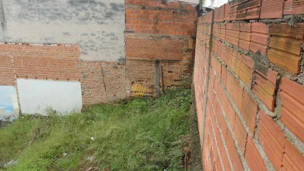 Terreno, 240 m² - Foto 1