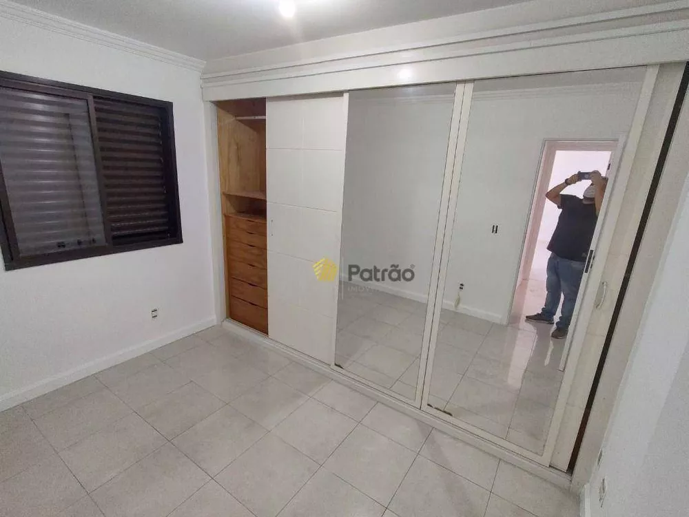 Apartamento à venda com 3 quartos, 86m² - Foto 1