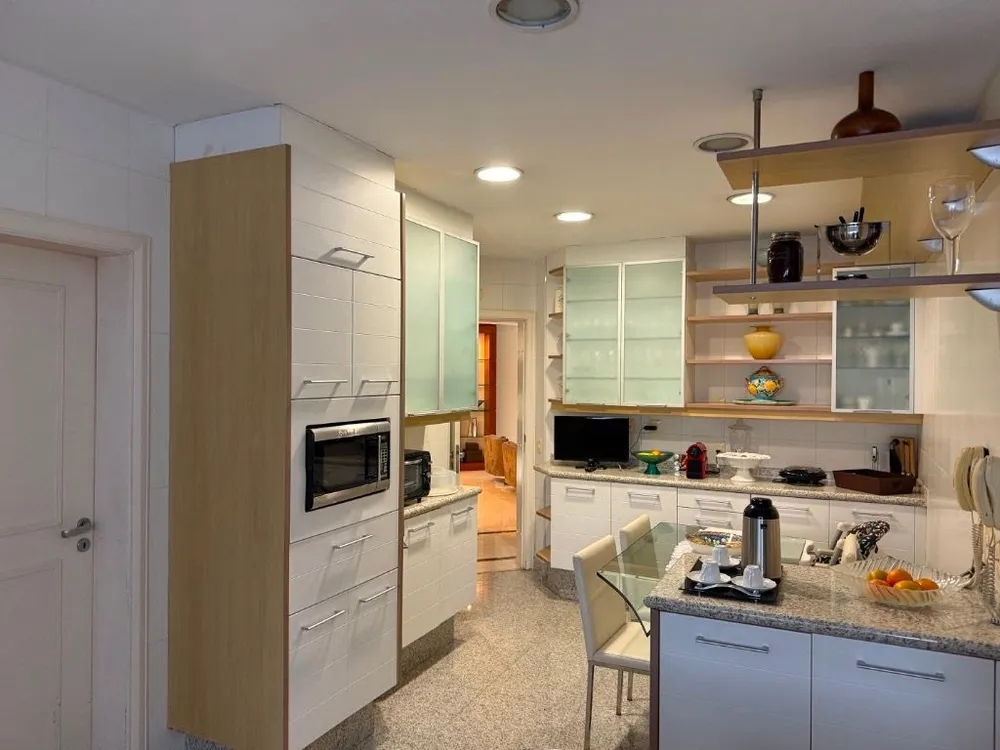 Apartamento, 4 quartos, 300 m² - Foto 2