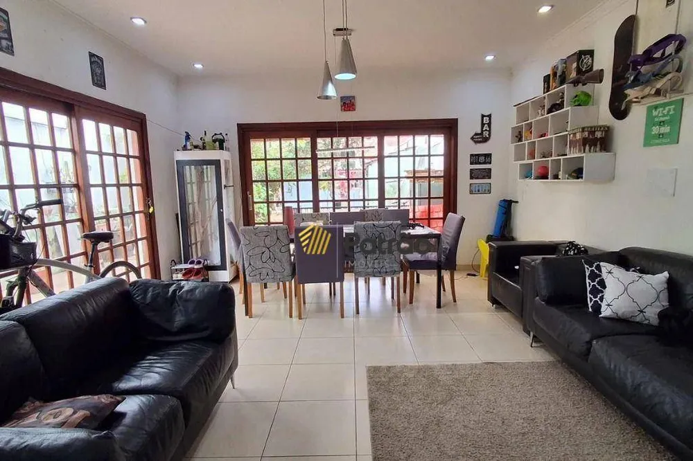 Casa, 4 quartos, 390 m² - Foto 1