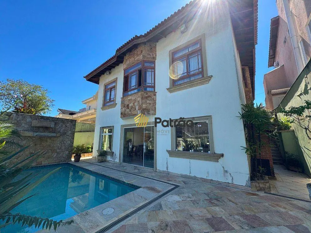 Casa de Condomínio, 4 quartos - Foto 1