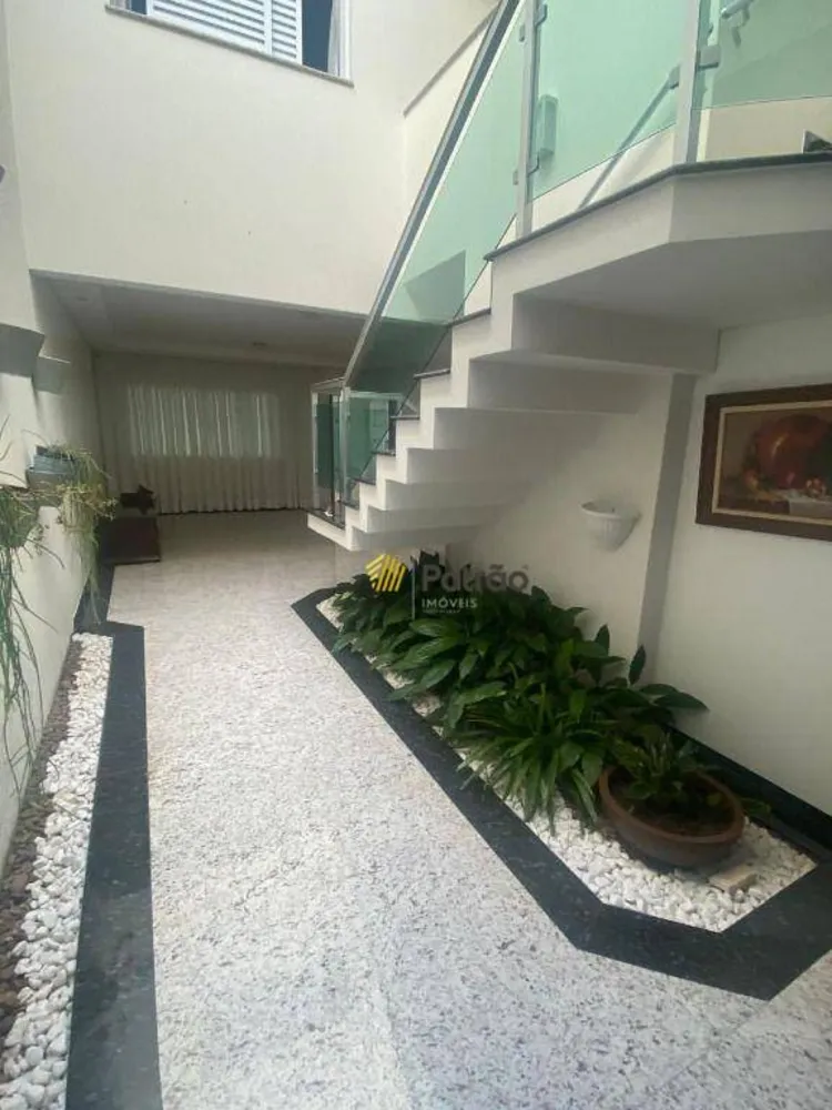 Sobrado, 4 quartos, 200 m² - Foto 1
