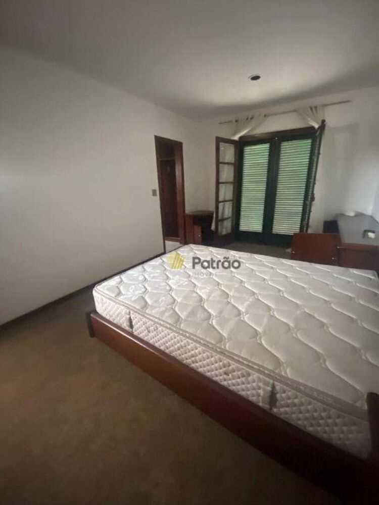 Casa, 3 quartos, 275 m² - Foto 4