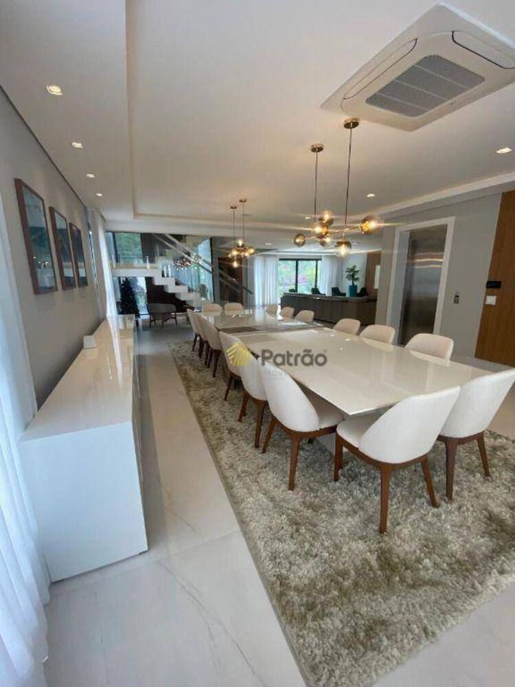 Casa de Condomínio à venda com 4 quartos, 550m² - Foto 3