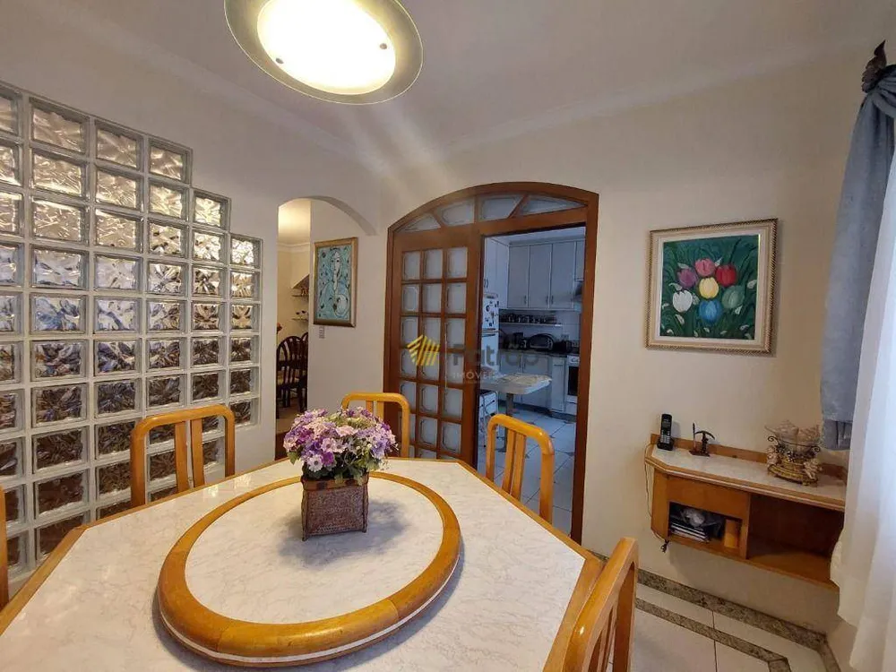 Casa, 3 quartos, 253 m² - Foto 8