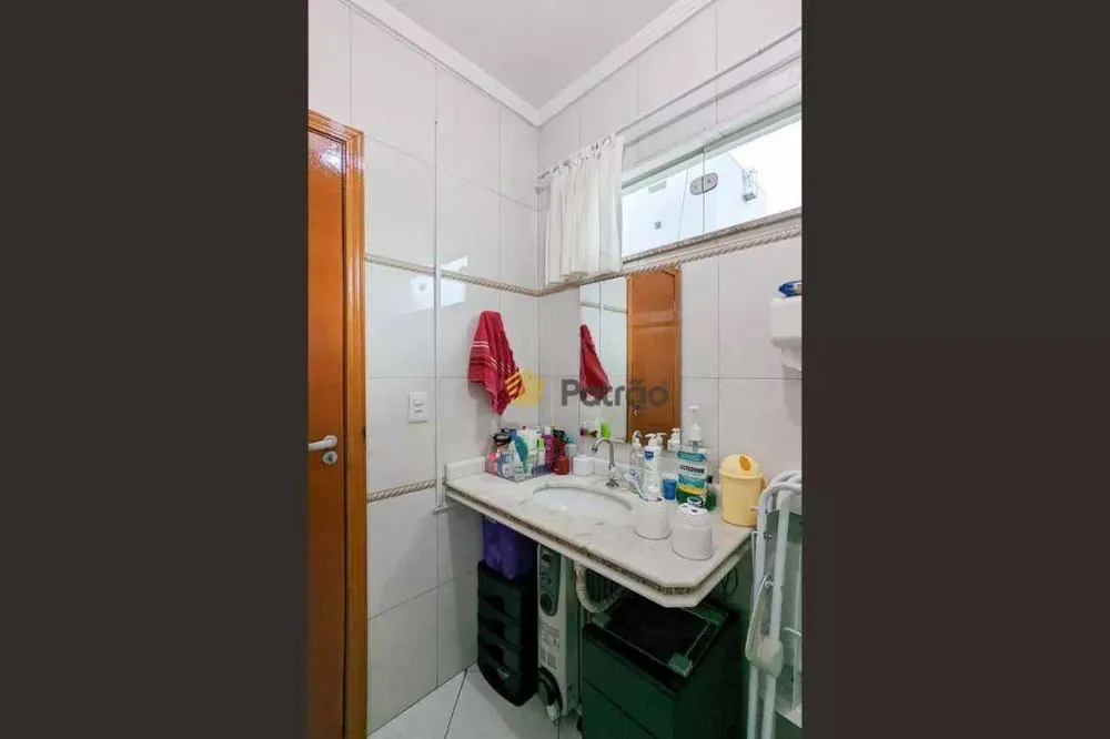 Sobrado, 3 quartos, 227 m² - Foto 2