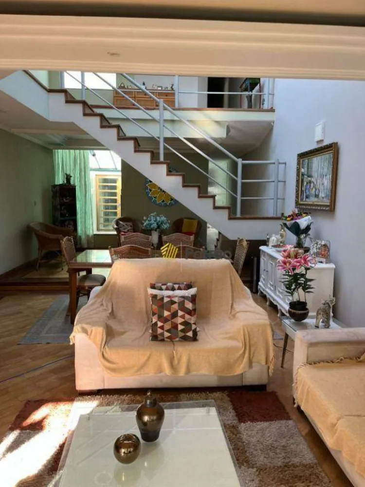 Sobrado, 4 quartos, 286 m² - Foto 2