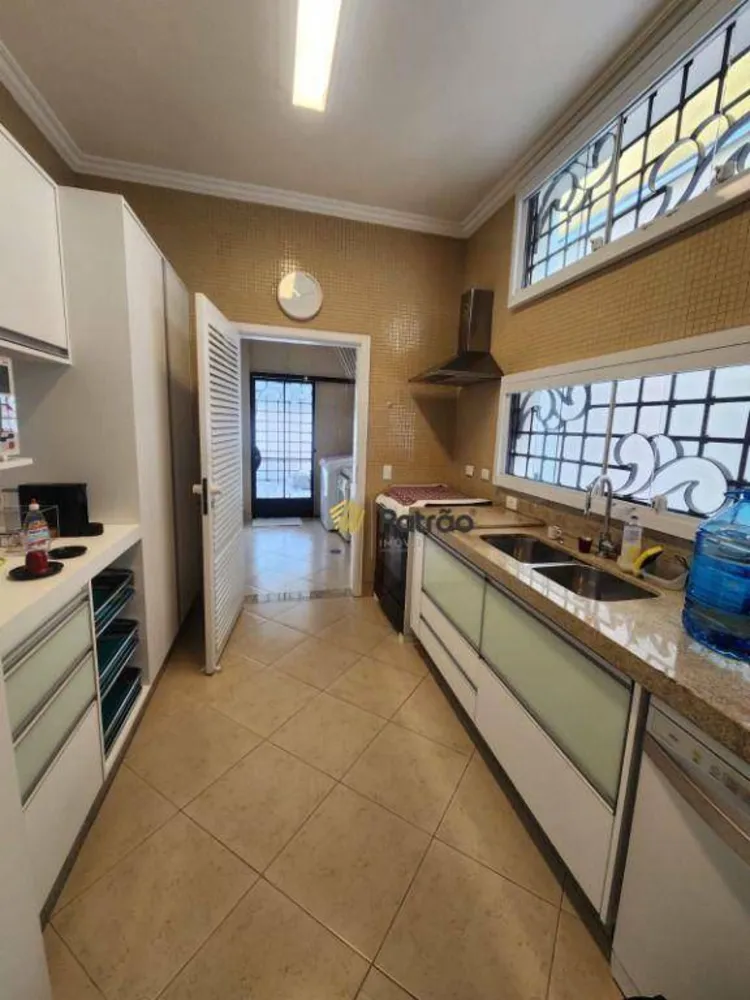 Sobrado, 4 quartos, 328 m² - Foto 4