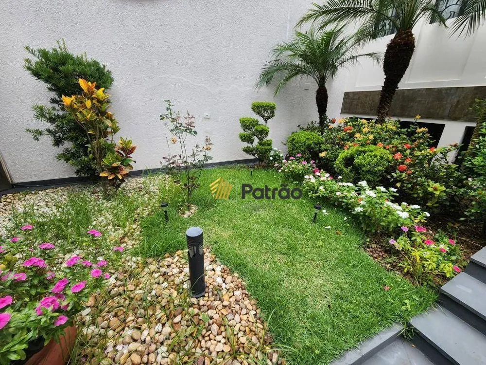Sobrado, 4 quartos, 328 m² - Foto 1