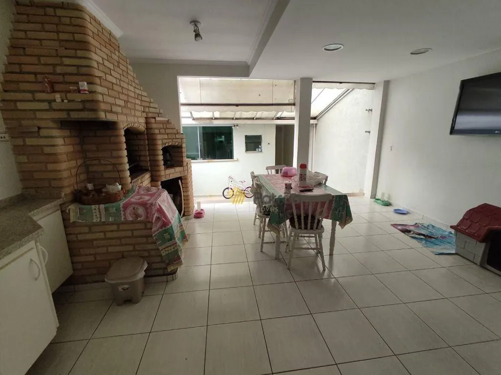 Sobrado, 3 quartos, 318 m² - Foto 3
