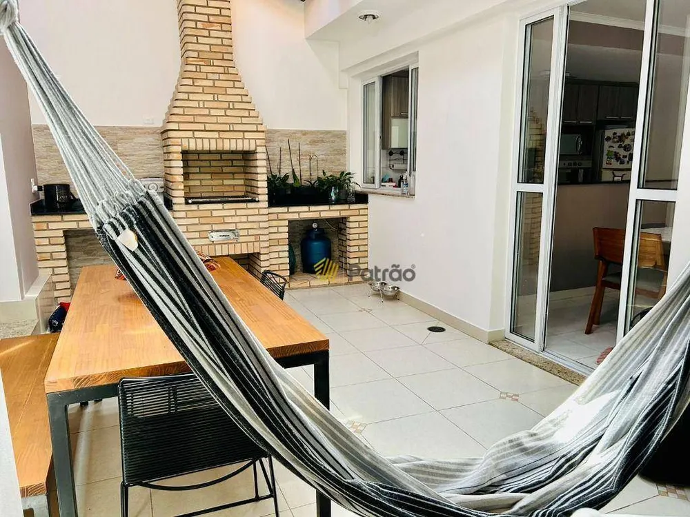 Sobrado, 3 quartos, 168 m² - Foto 1