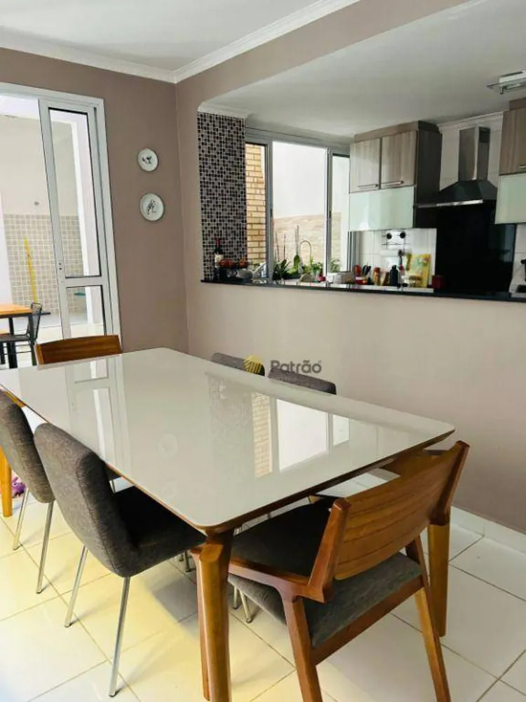 Sobrado, 3 quartos, 168 m² - Foto 1