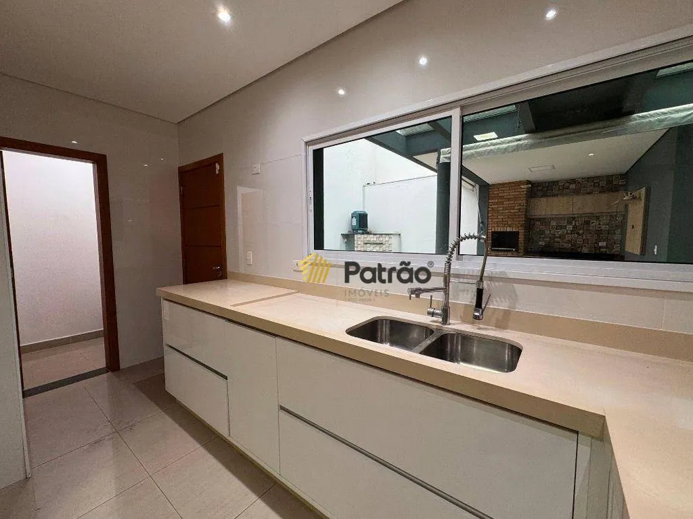 Casa, 4 quartos, 360 m² - Foto 1