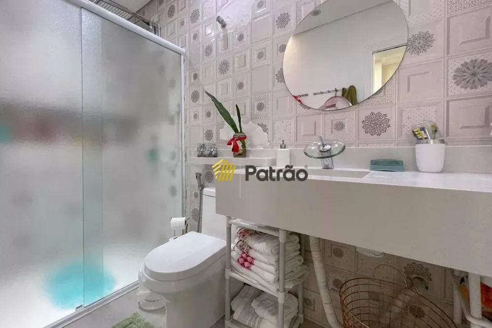 Sobrado, 3 quartos, 380 m² - Foto 1