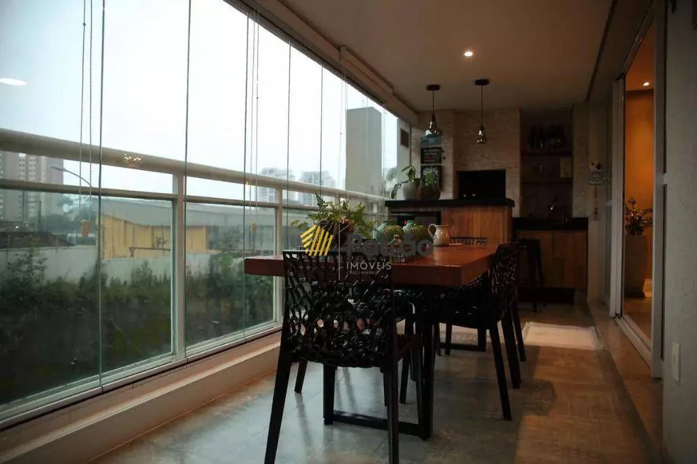 Apartamento, 3 quartos, 130 m² - Foto 2