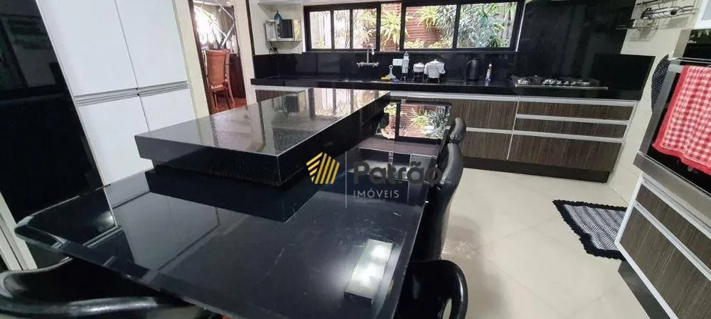 Casa, 4 quartos, 475 m² - Foto 3