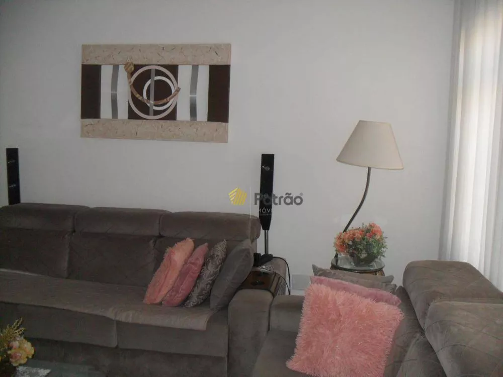 Casa, 3 quartos, 228 m² - Foto 6