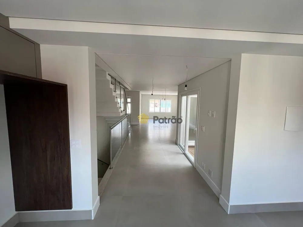 Sobrado, 3 quartos, 250 m² - Foto 11