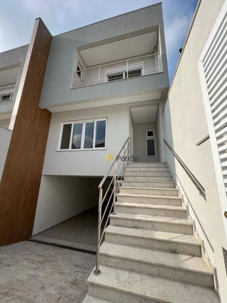 Sobrado, 3 quartos, 250 m² - Foto 1