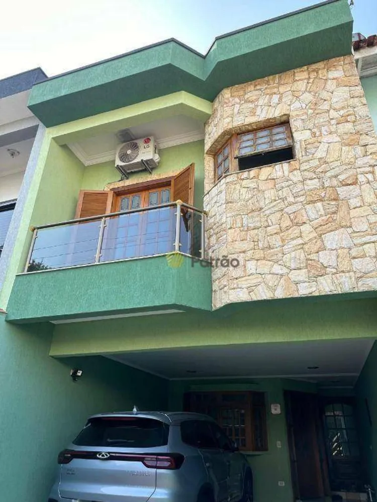 Sobrado, 3 quartos, 195 m² - Foto 1