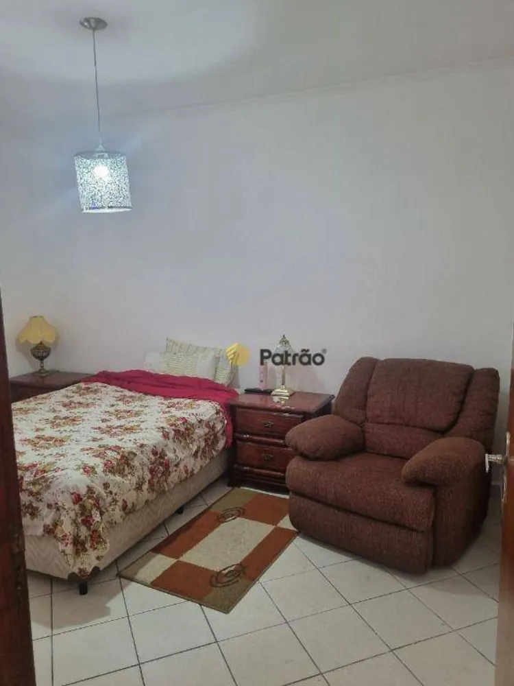 Casa, 4 quartos, 222 m² - Foto 3