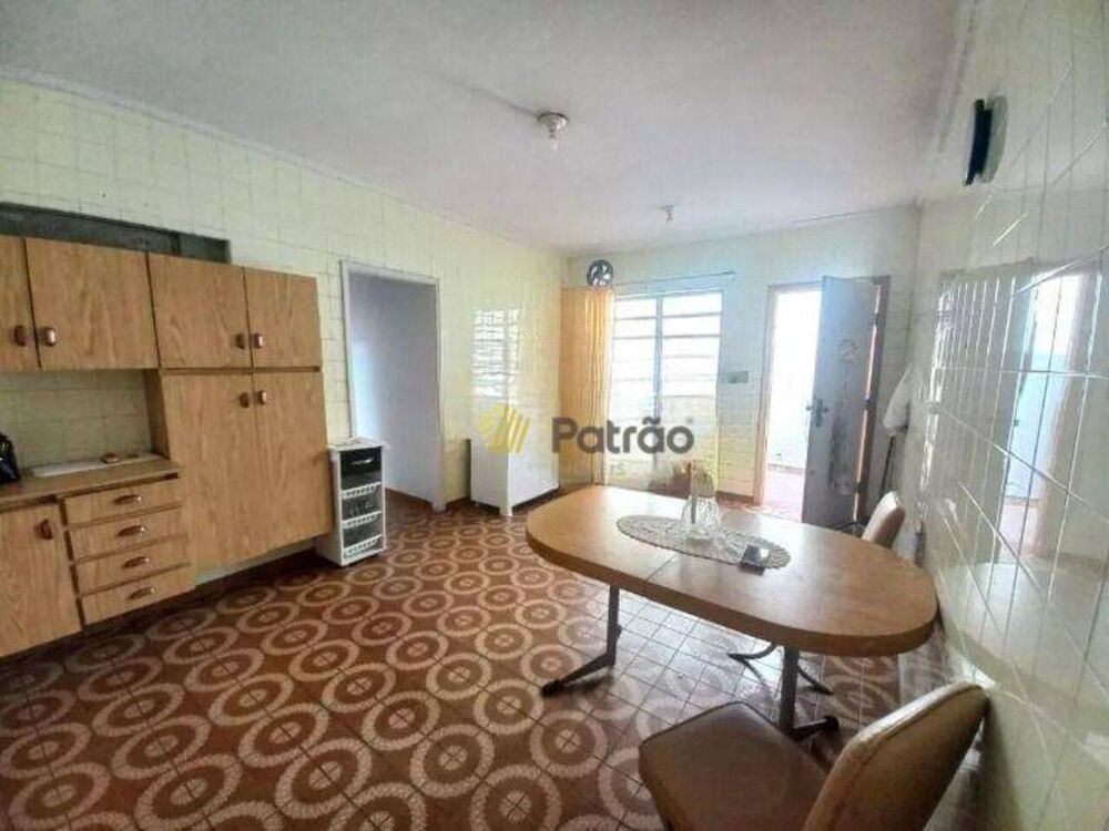 Casa à venda com 3 quartos, 145m² - Foto 1