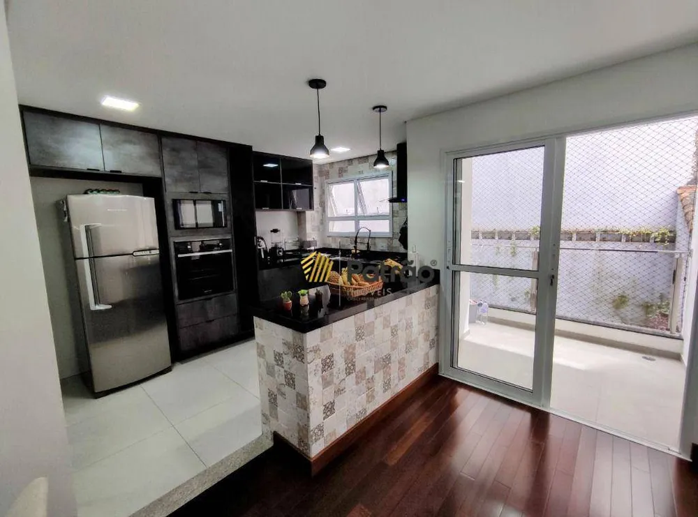 Sobrado, 3 quartos, 270 m² - Foto 1
