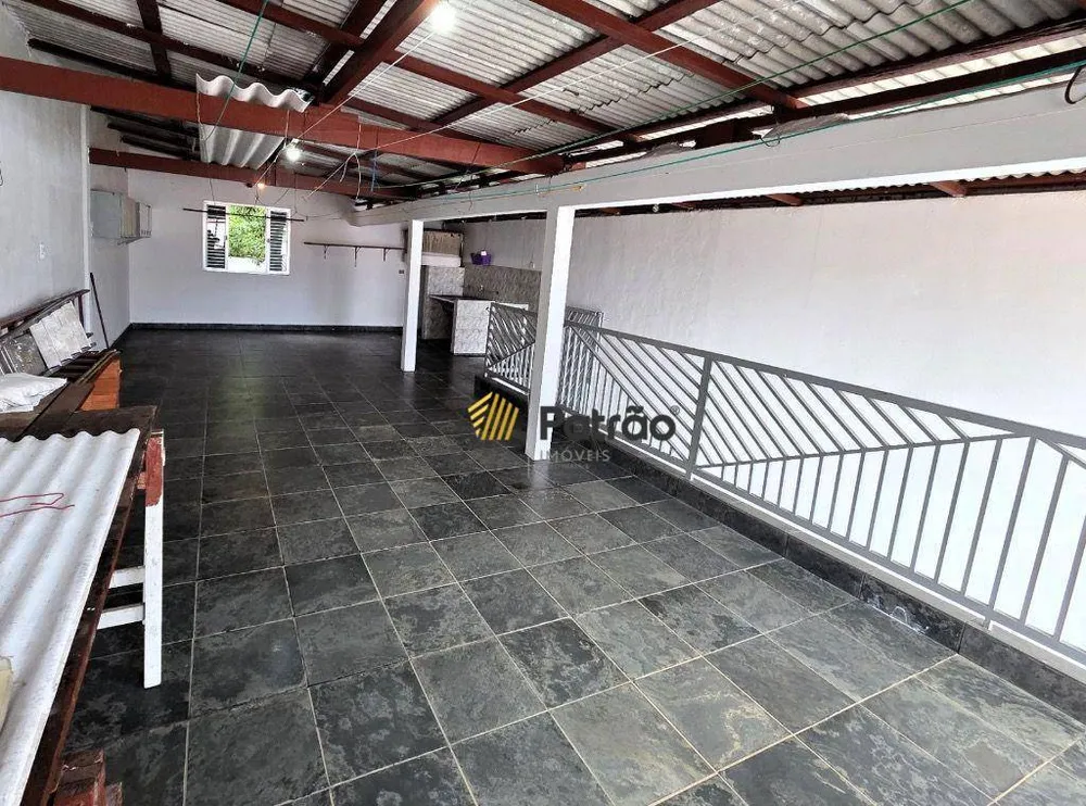 Casa, 3 quartos, 237 m² - Foto 4