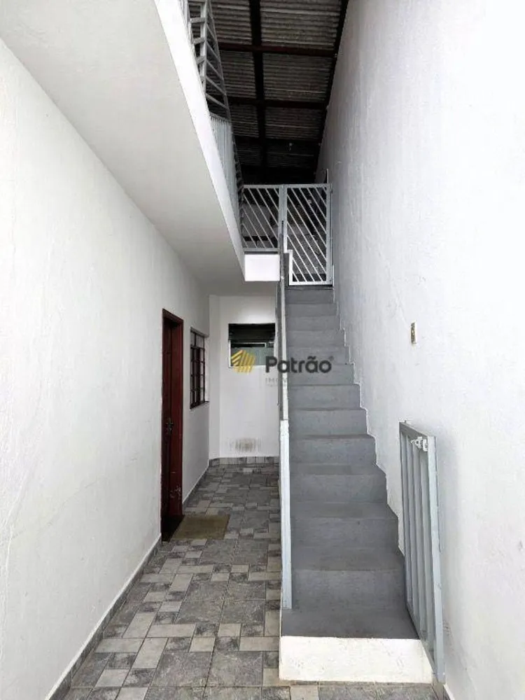 Casa, 3 quartos, 237 m² - Foto 2