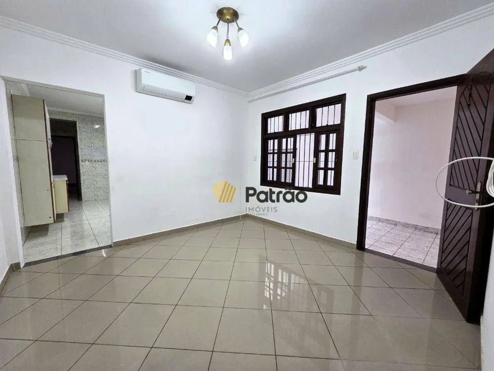 Casa, 3 quartos, 237 m² - Foto 6