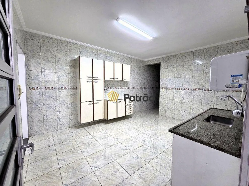 Casa, 3 quartos, 237 m² - Foto 9