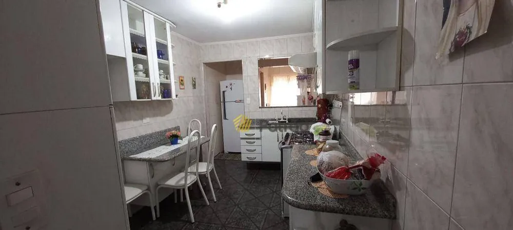 Sobrado, 3 quartos, 200 m² - Foto 1