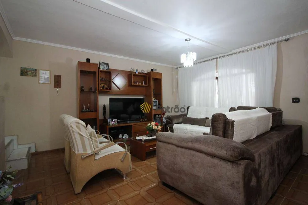 Sobrado, 3 quartos, 228 m² - Foto 1