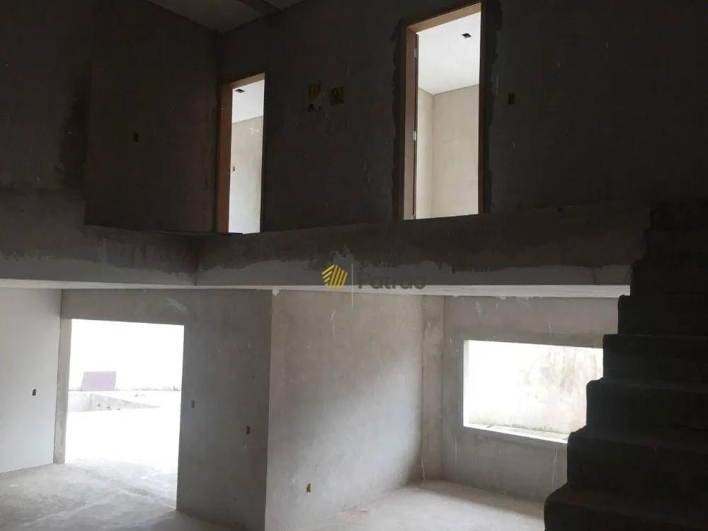 Sobrado, 4 quartos, 319 m² - Foto 8