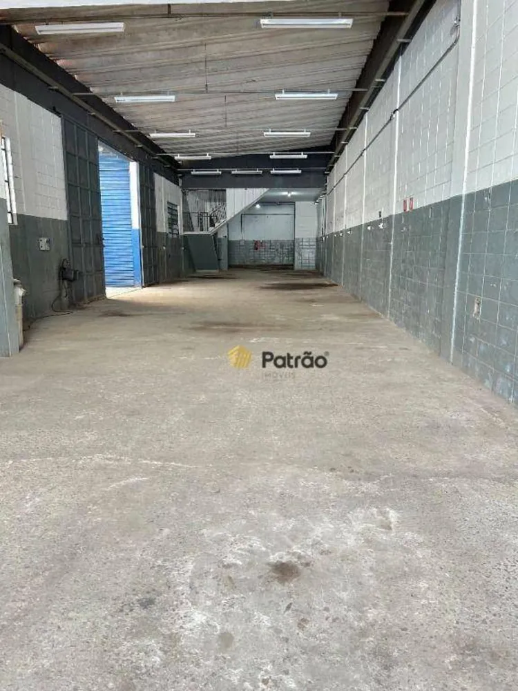 Depósito-Galpão, 557 m² - Foto 1